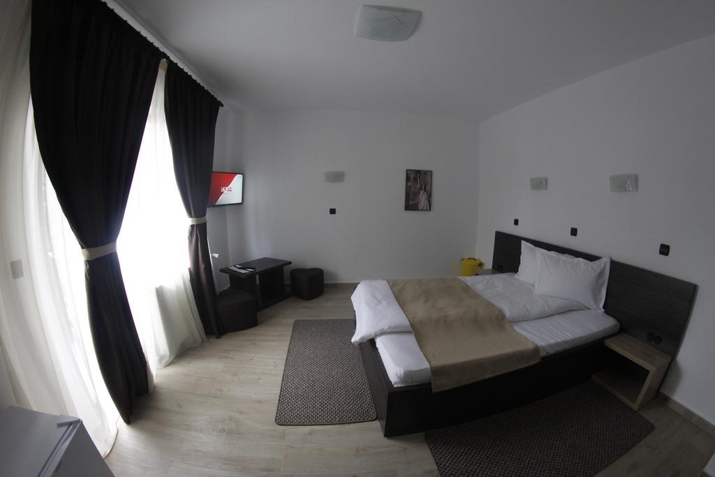 Casa Laur Cu Plaja Privata Hotell Colibiţa Exteriör bild